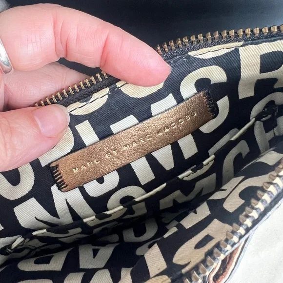 Mark by Mark Jacobs Metallic Bronze Crossbody Bag - Picture 4 of 7